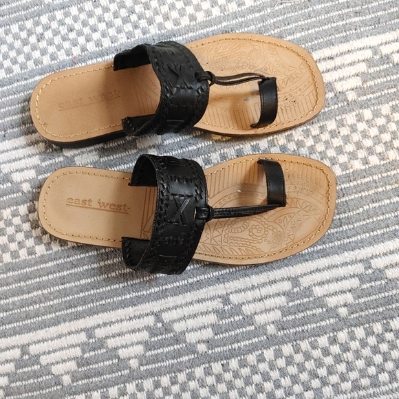 SOLD Real leather  exotic unique bohemian summer sandals - Picture 5 of 7